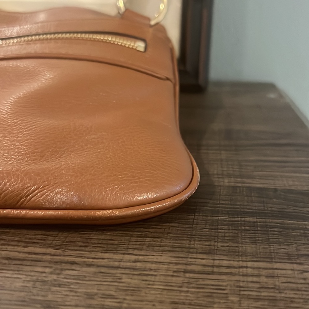 Brown Michael Kors Leather Crossbody Jet Set Flat Bag with Gold MK logo - Picture 11 of 11